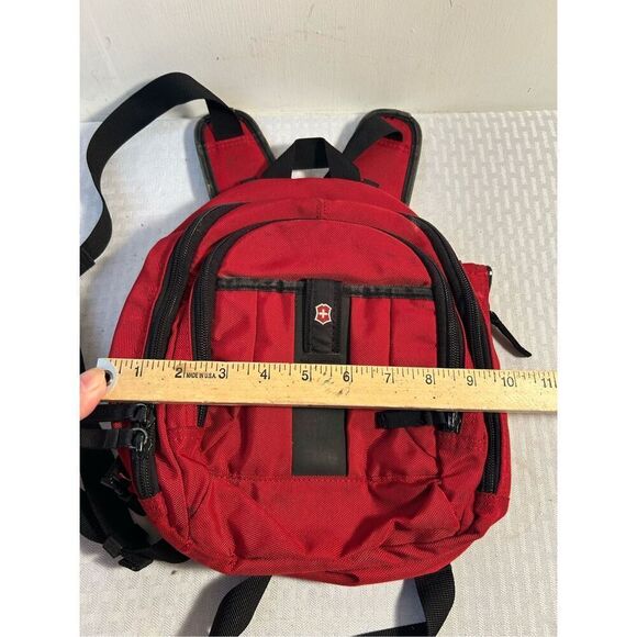 Victorinex Red Swiss Army Knife mini backpack - Picture 4 of 6